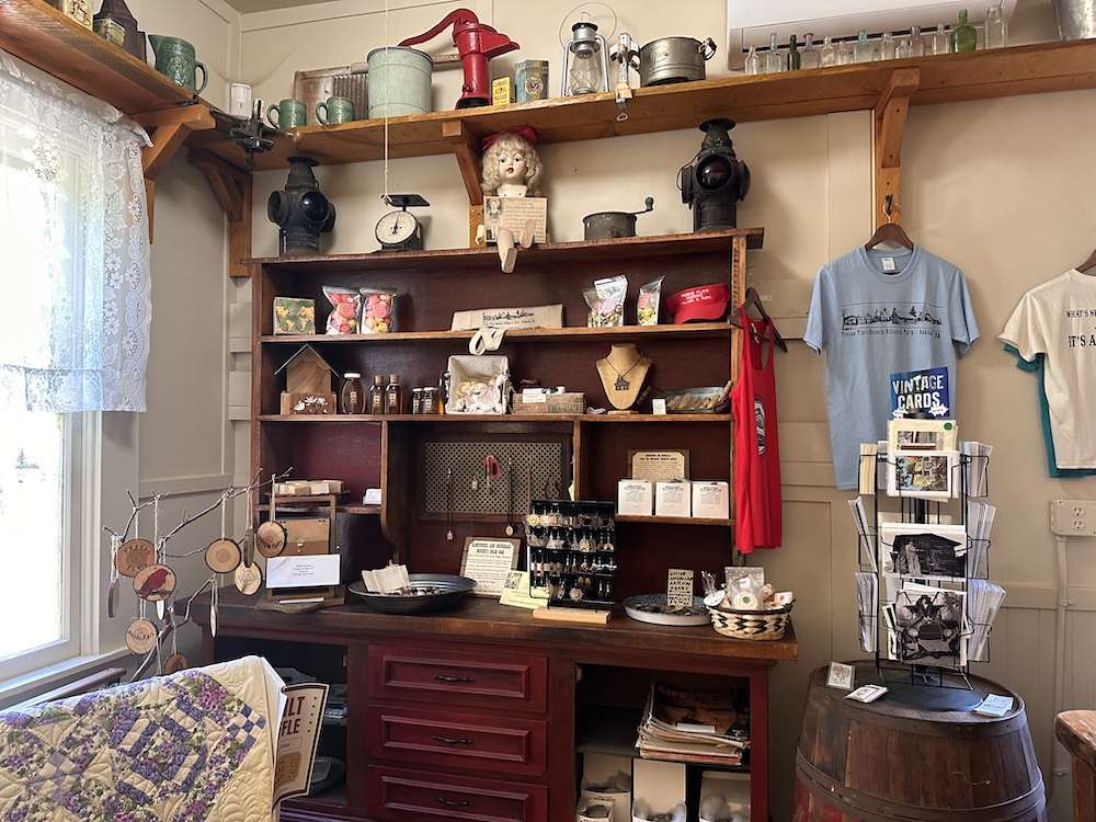 The Fresno Flats Gift Shop Shelves